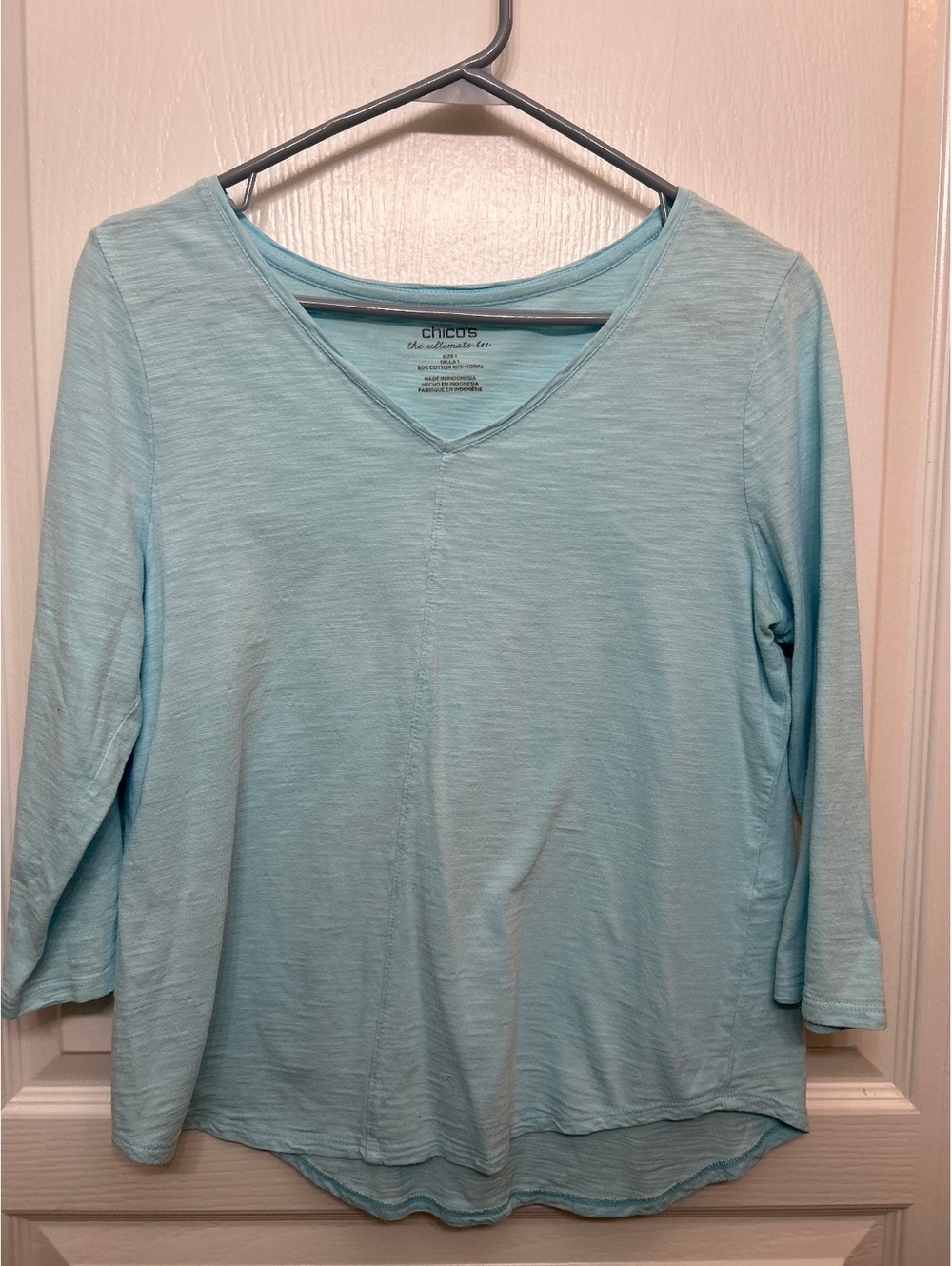 Chico's The Ultimate Tee Light Blue V-Neck 3/4 Sleeve Top Size 1